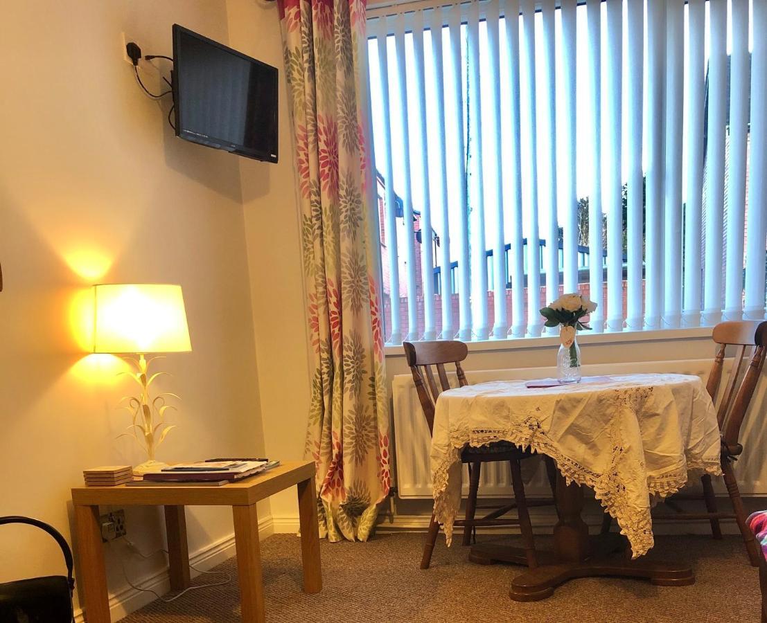 Ponderosea Cottage Free Gated Parking M1 & City Location, Wood Stove Lisburn Ngoại thất bức ảnh
